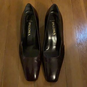 Authentic Paloma leather pumps